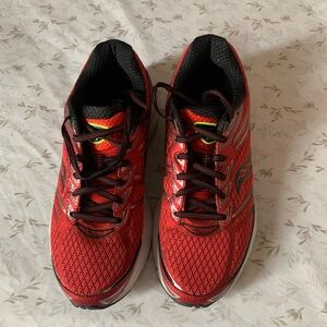 Saucony Men's Vibrant Red Athletic Shoes